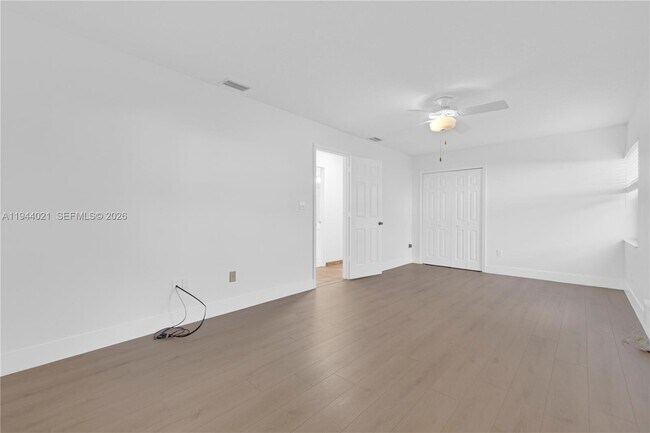 Building Photo - 10514 SW 127th Ct