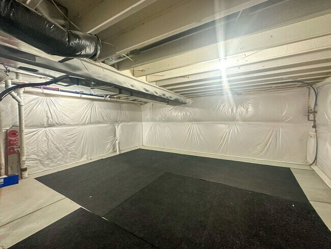 Building Photo - CORNER PAIRED HOME ACROSS THE PARK!