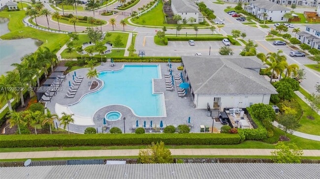 Building Photo - 2652 SE 13th St