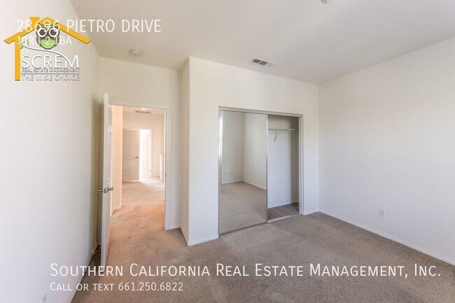 Building Photo - West Creek Townhome with 3 Bedrooms and Lo...