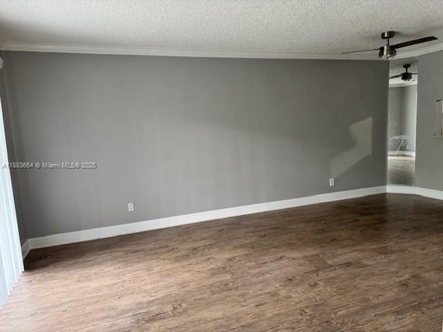 Building Photo - 1400 NE 53rd Ct