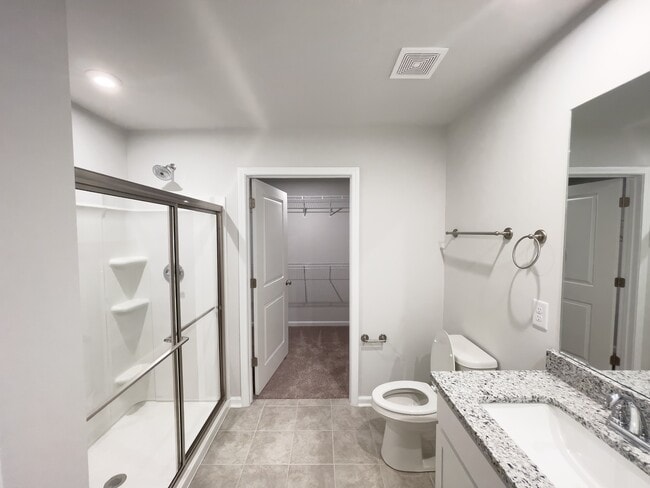 Building Photo - 105 Paddock Glen Dr
