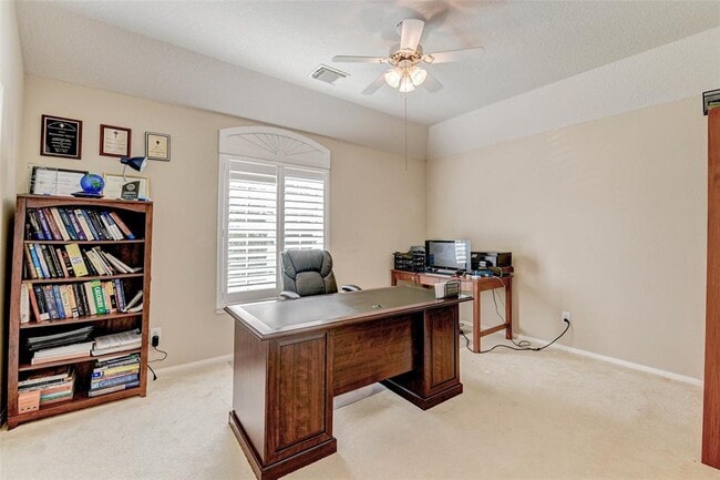 Building Photo - 1138 Jasons Bend Dr
