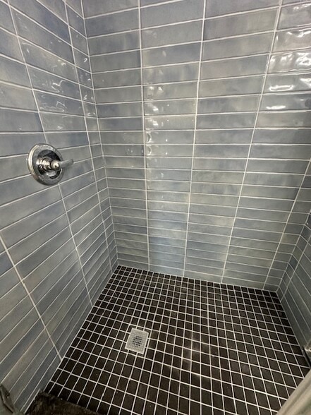 Building Photo - 3333 Pepper Ave