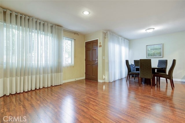 Building Photo - 7631 Vineland Ave