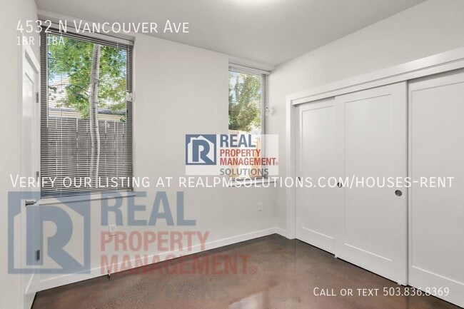 Building Photo - 4532 N Vancouver Ave