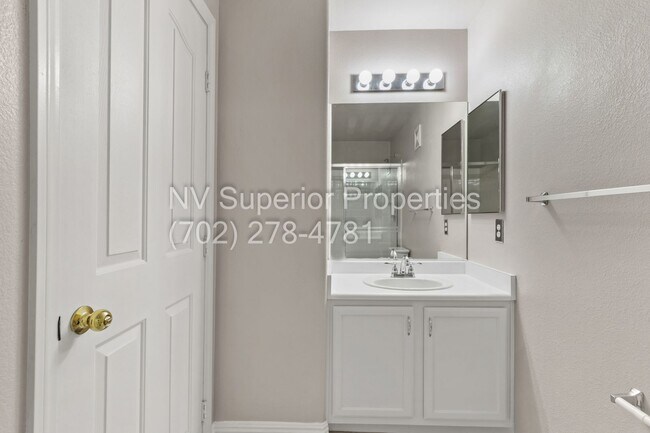 Building Photo - 2900 Soda Creek Ln