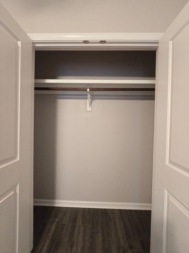 Building Photo - 810 Slidingrock Ln