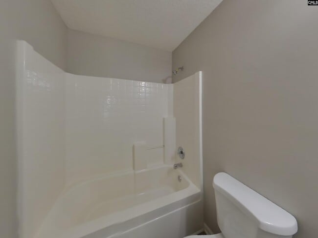 Building Photo - 108 Springway Dr