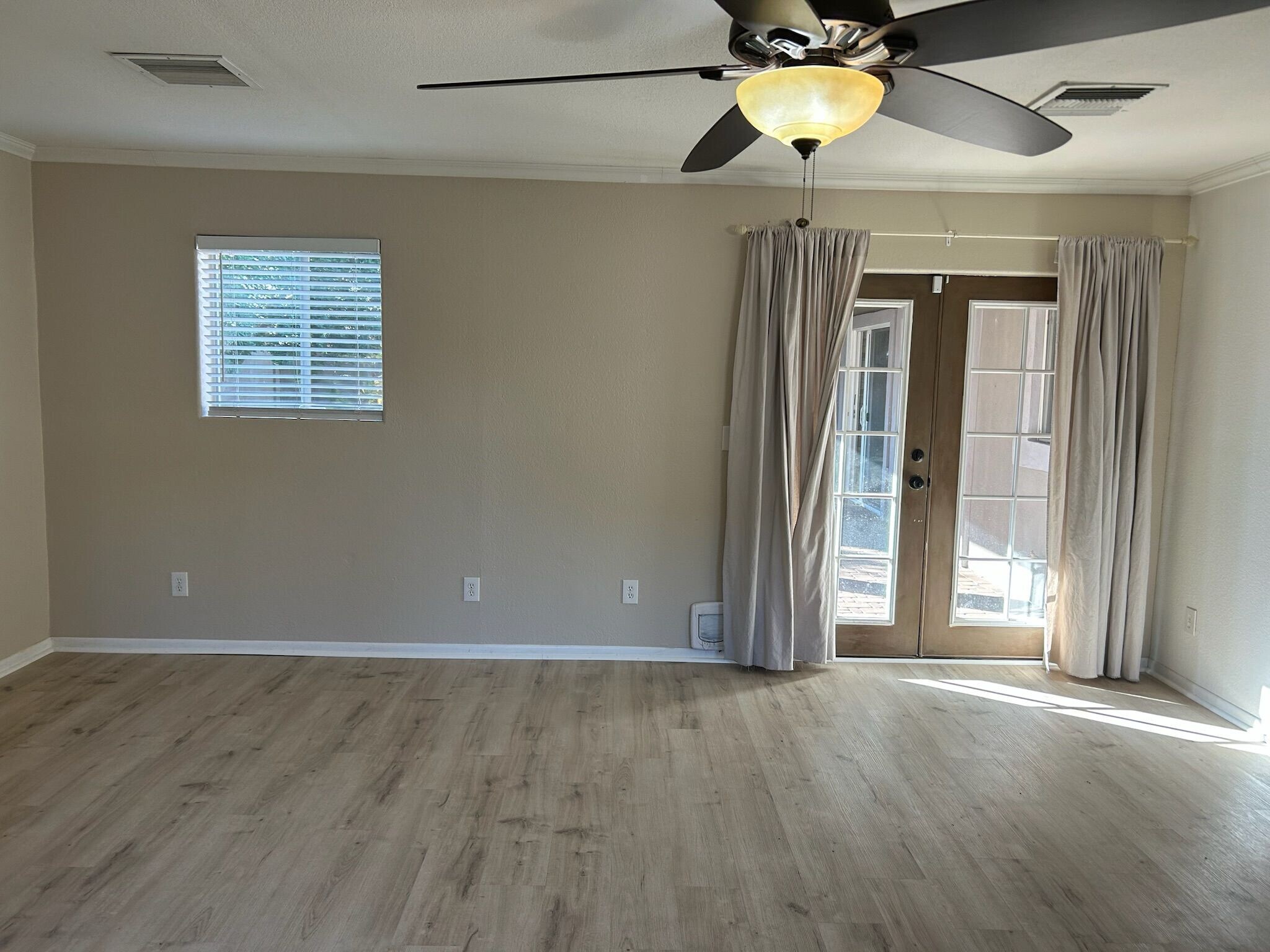 Building Photo - 2933 W Muriel Dr