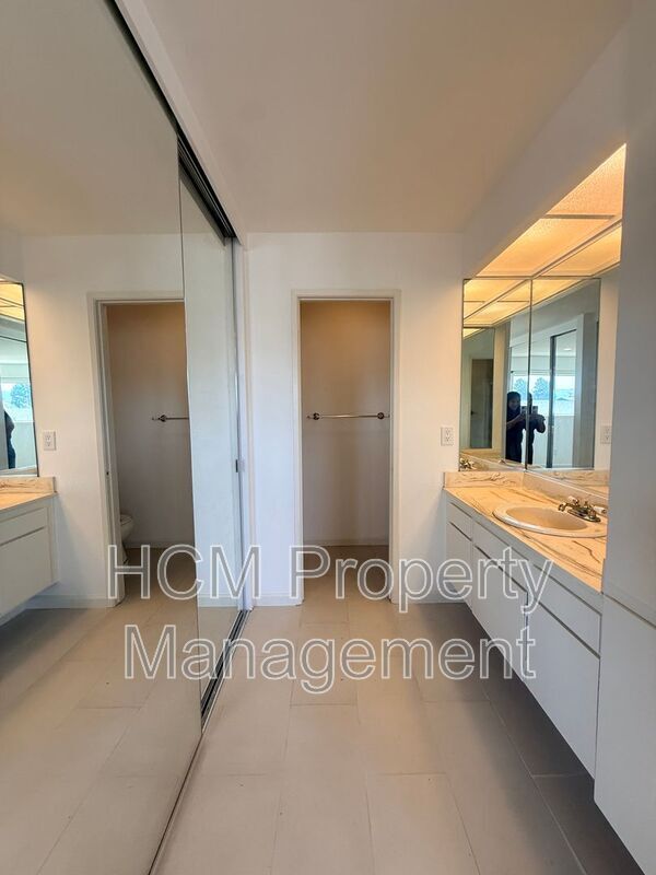 Building Photo - 23709 Maidstone Pl
