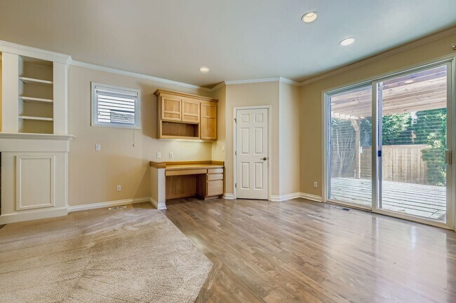 Building Photo - 4Bd/3.5Ba Sammamish House