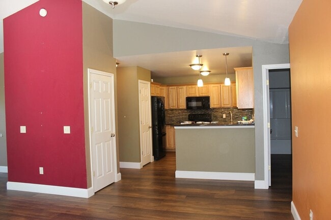 Building Photo - 1110 Ridgeview Trail
