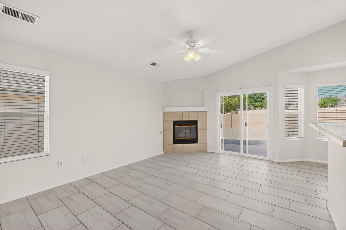 Building Photo - 3305 Tin Cup Rd