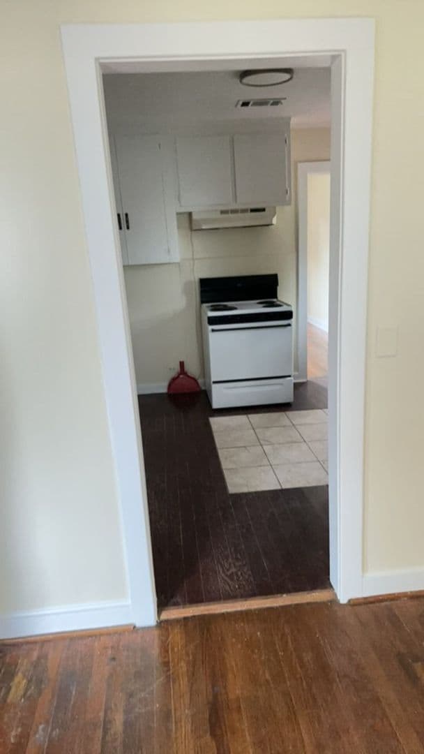 Building Photo - 204 Thames St