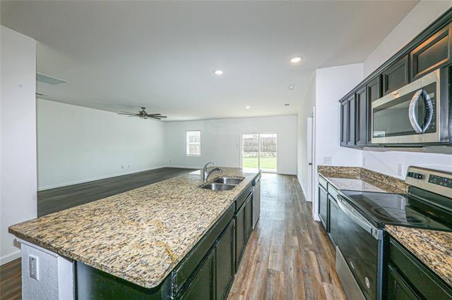 Building Photo - 746 Wilshire Dr