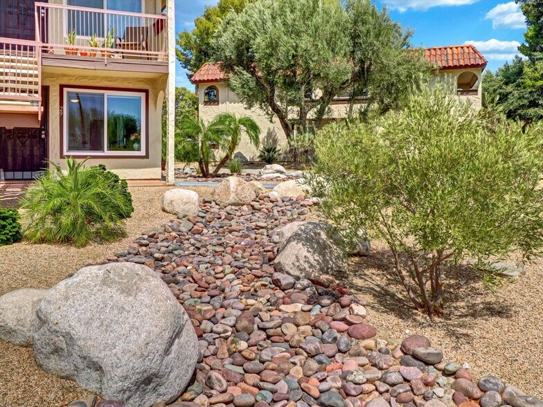Building Photo - 64281 Spyglass Ave