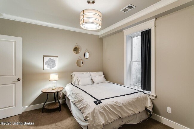 Building Photo - 10719 Jimson St