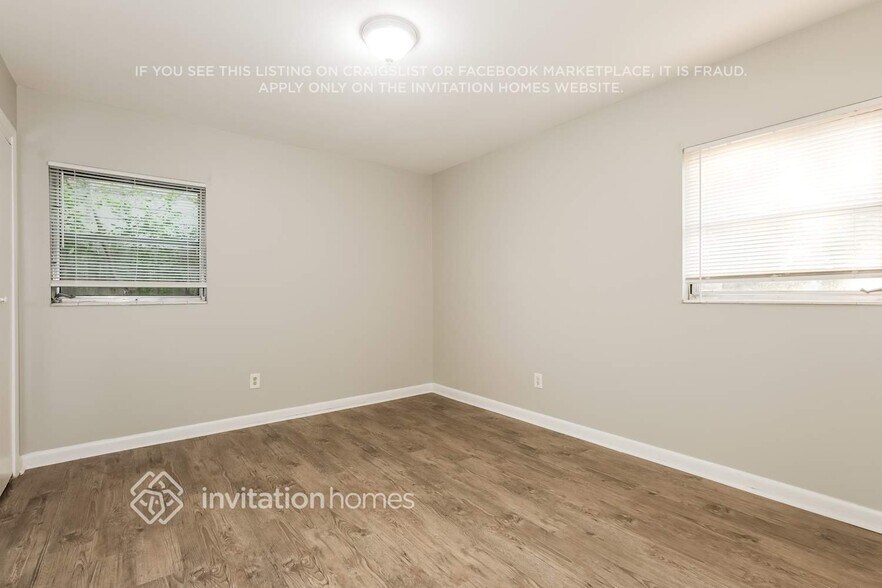 Building Photo - 1111 N Parsons Ave