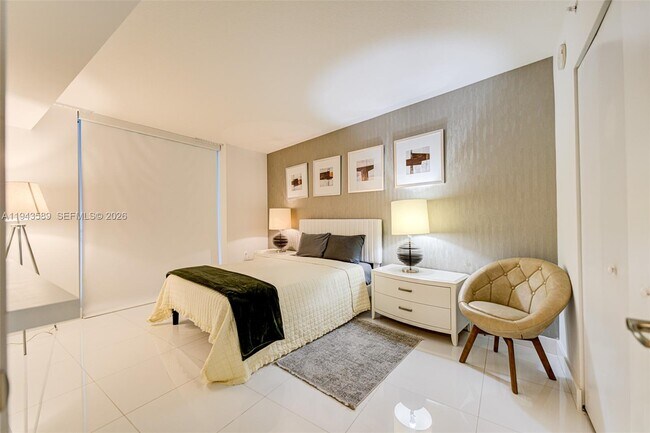 Building Photo - 200 Sunny Isles Blvd