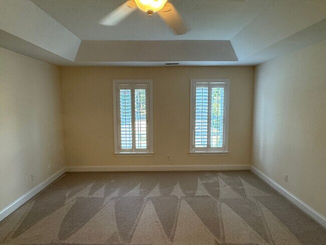 Building Photo - 7127 Weddington Brook Dr