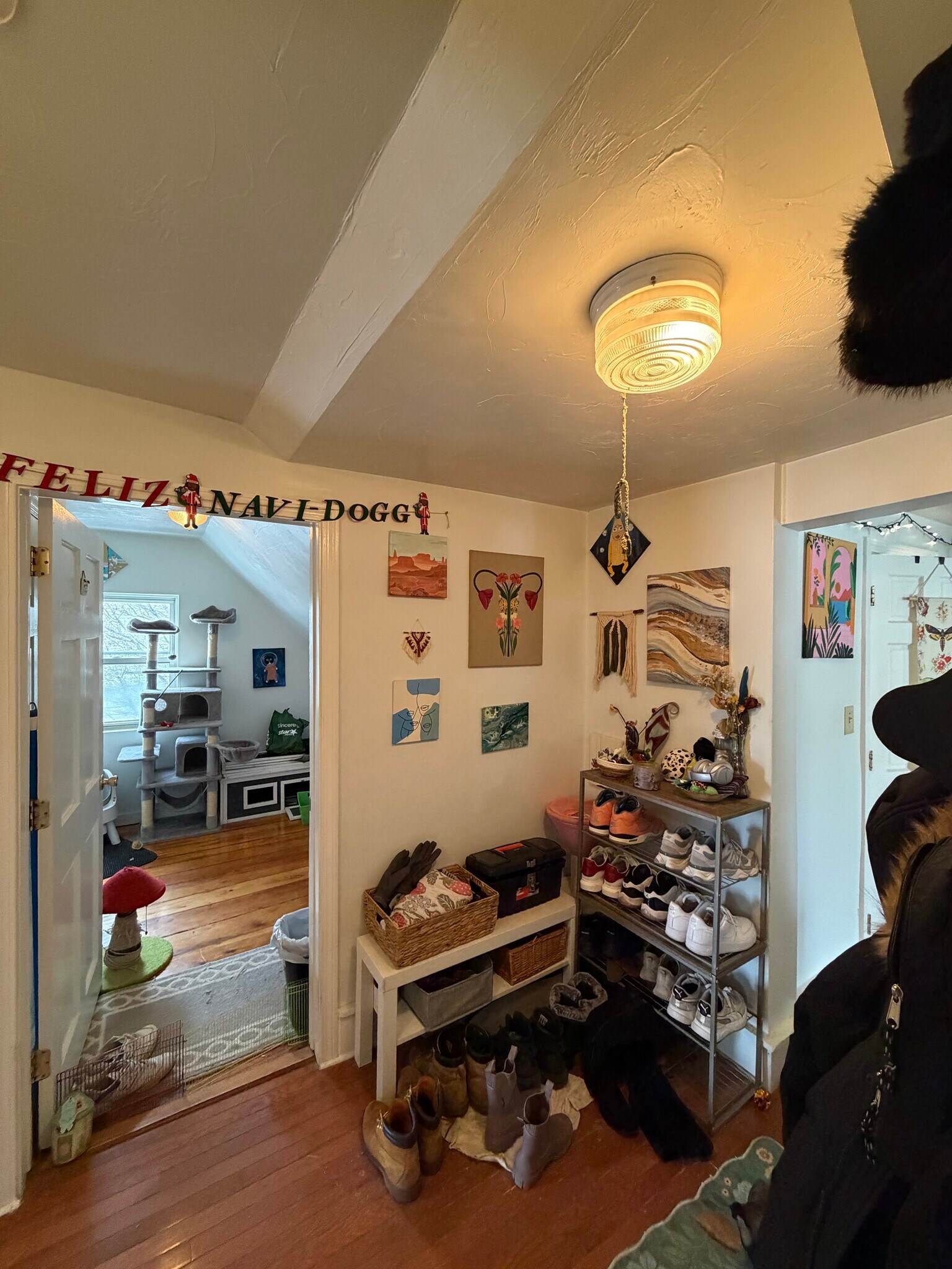 Building Photo - 66 Pleasant St