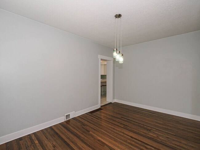Building Photo - 2 Bedroom, 1 Bathroom American Fork Home