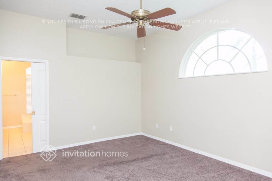Building Photo - 8443 Ridgebrook Cir