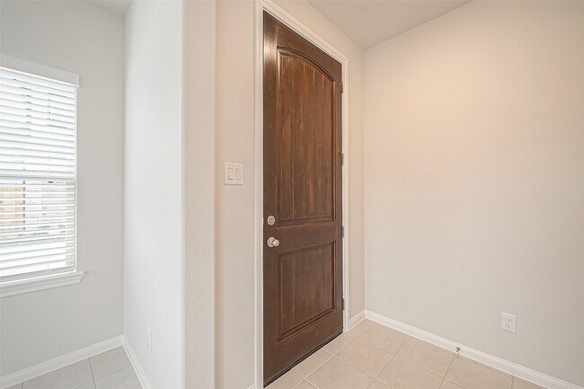 Building Photo - 31123 Mahogany Fir Trl