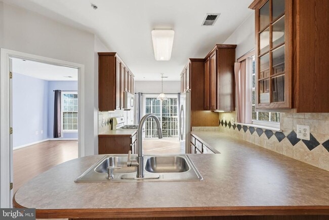 Building Photo - 11598 Cavalier Landing Ct