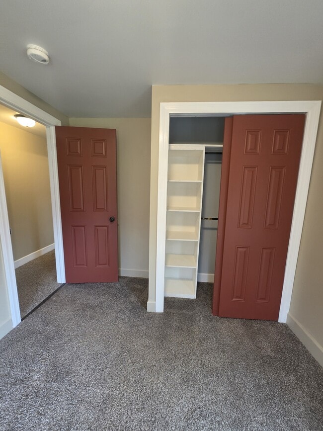 Building Photo - 4582 Maiden Ln