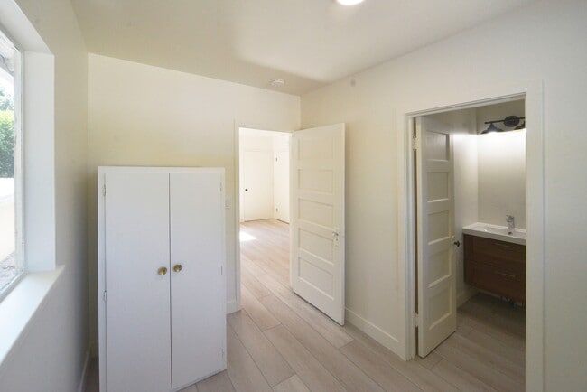 Building Photo - 223 S Padre Juan Ave