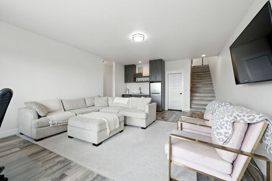 Building Photo - 15004 SE Shaunte Ln