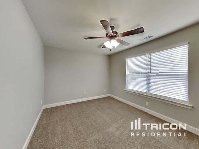 Building Photo - 1325 Allison Ct
