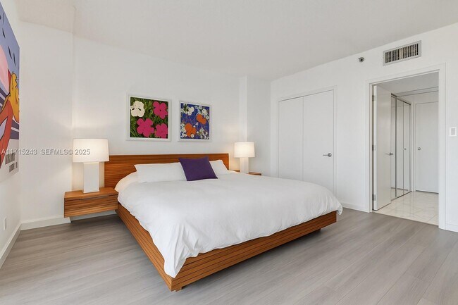 Building Photo - 19707 Turnberry Way