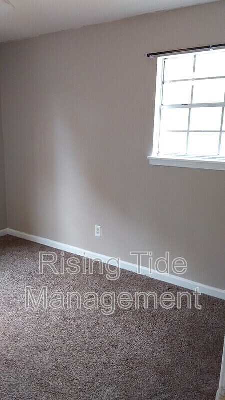 Building Photo - 5502 Mary Munger Rd