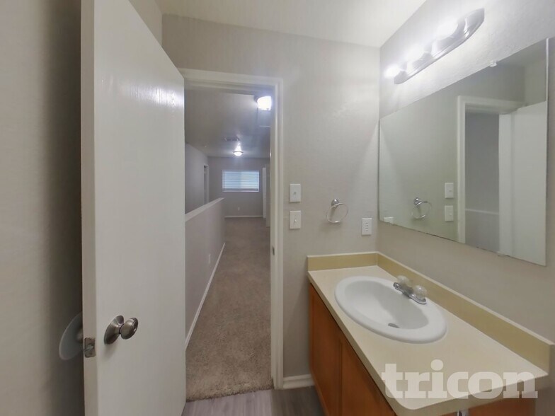 Building Photo - 4518 Safe Hbr