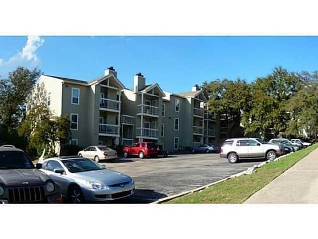 Building Photo - Beautiful 1BD / 1BA - W/D - North Campus - Law School - Engineering - $1495
