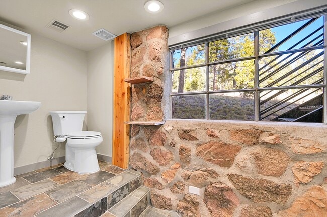 Building Photo - 11845 US Hwy 285