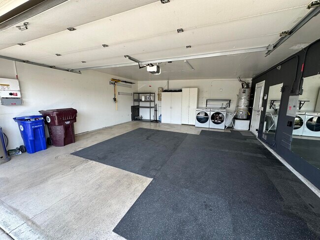 Building Photo - 166 Wimbledon Ct