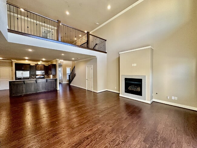 Building Photo - 6613 W Valley View Rd