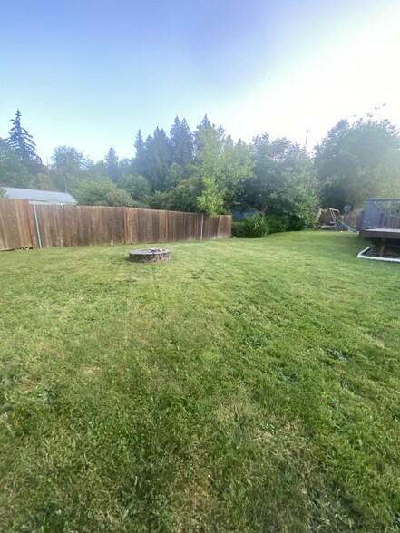 Building Photo - 23100 Sagers Ln