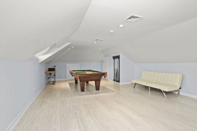 Building Photo - 30 Bayside Terrace