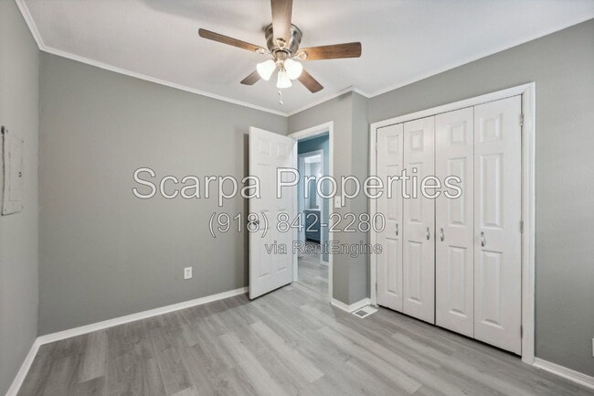 Building Photo - 734 N Walnut Creek Dr