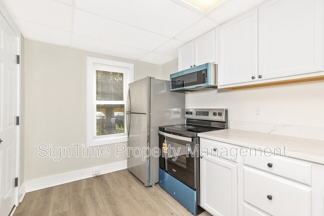 Building Photo - 152 E South St