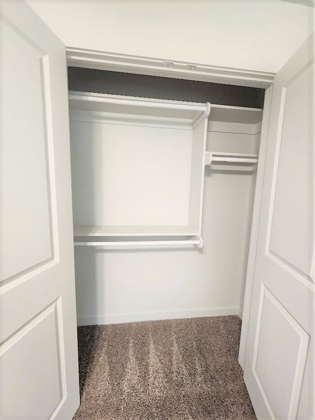 Building Photo - New 3 Bed 2 Bath Duplexes SW 40th & Shields Blvd