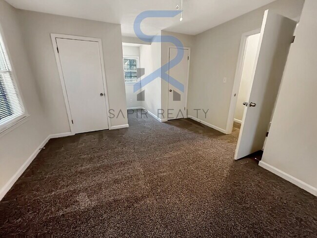 Building Photo - 4125 Maple Ferry Dr