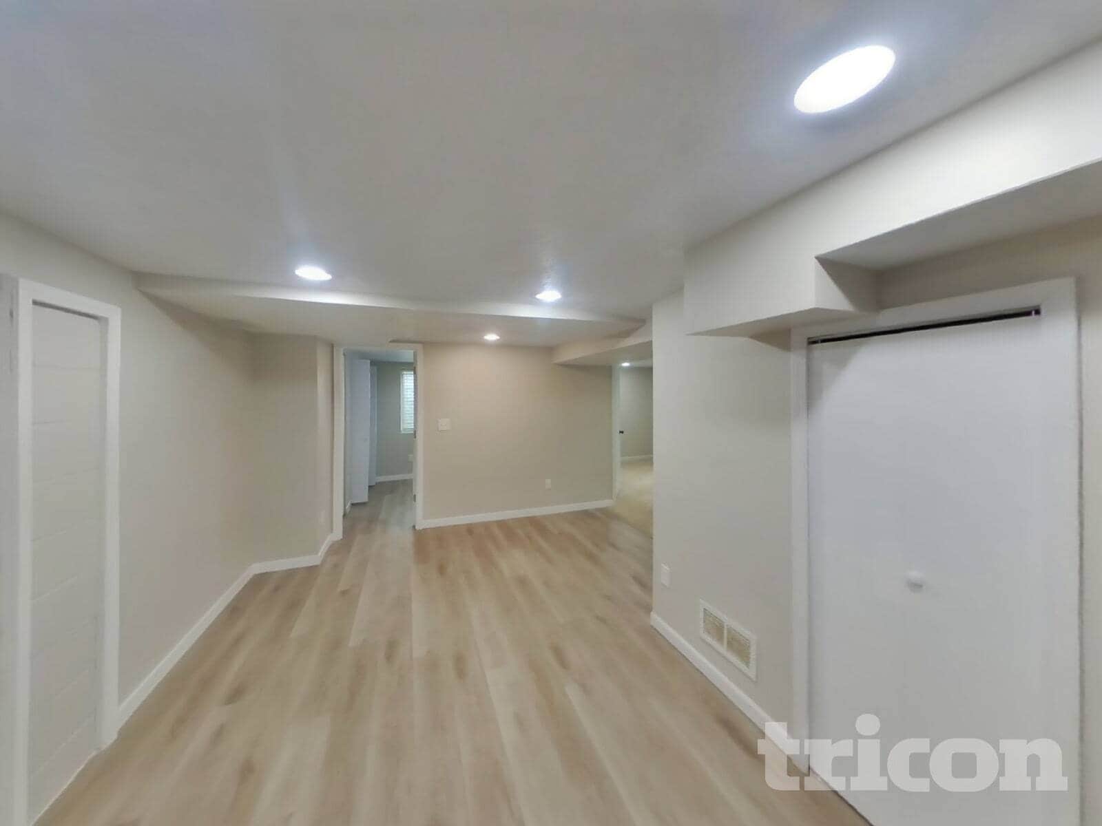 Building Photo - 1633 Sherwood Ave