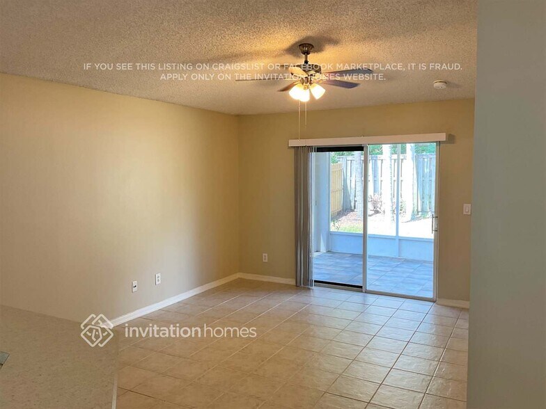 Building Photo - 2337 Deercroft Dr