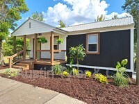Building Photo - 4261 Kelson Ave